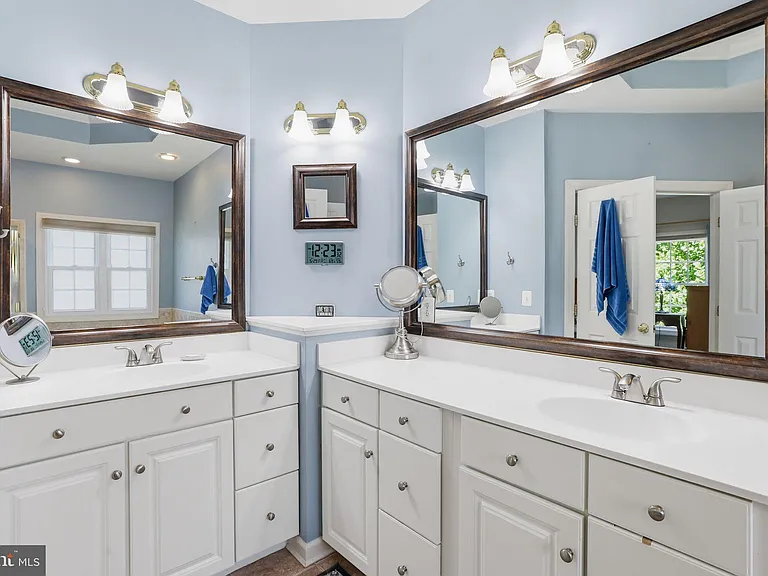 5767 Bush Hill Dr — Photo 49