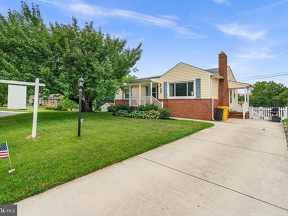 5th image of 406 Catherine Ave