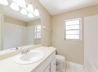 4856 Montevista Dr, Sarasota, FL 34231