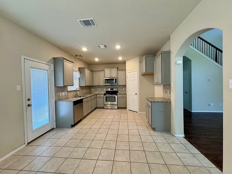 5300 Crossville Dr — Photo 5