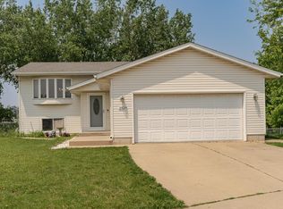2529 50th St NW, Rochester, MN 55901