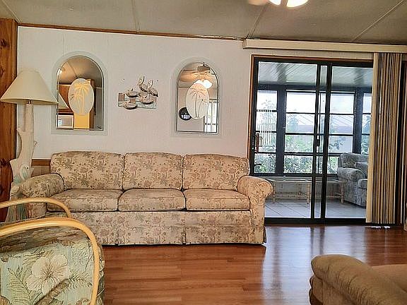2nd image of 44 Eden Dr