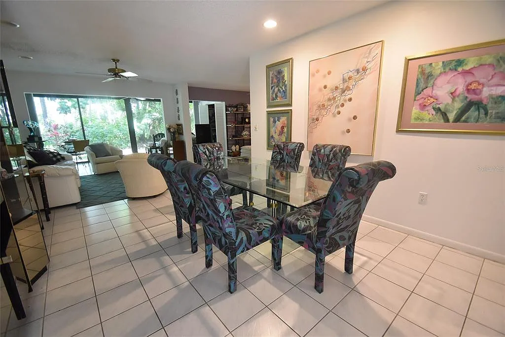 3 bed, 2.0 bath, 1283 sqft, $4,500 — Photo 2
