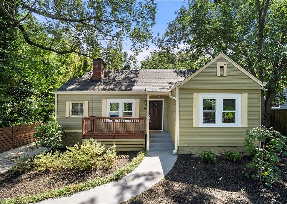1st image of 1938 Maywood Pl NW