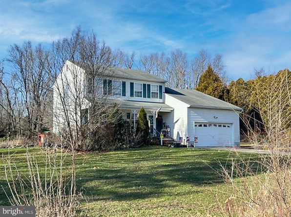 19 Carlyle Dr, Wrightstown, NJ 08562