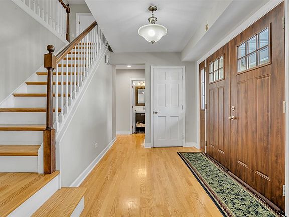 2nd image of 1403 N King Edward Ct