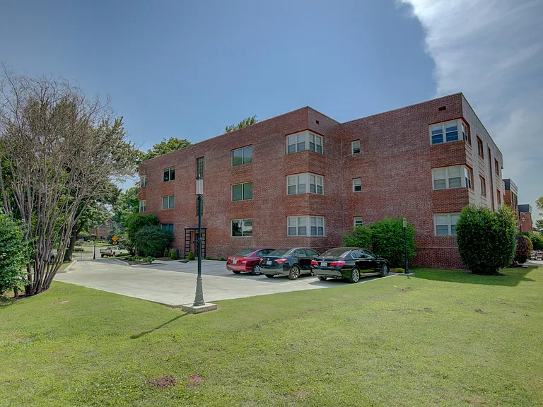 2106 S Cincinnati Ave — Photo 21