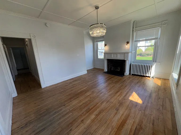 44 Court St #B — Photo 7