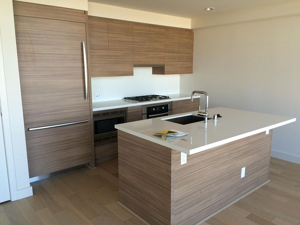 2nd image of 588 Bell St Unit 207S