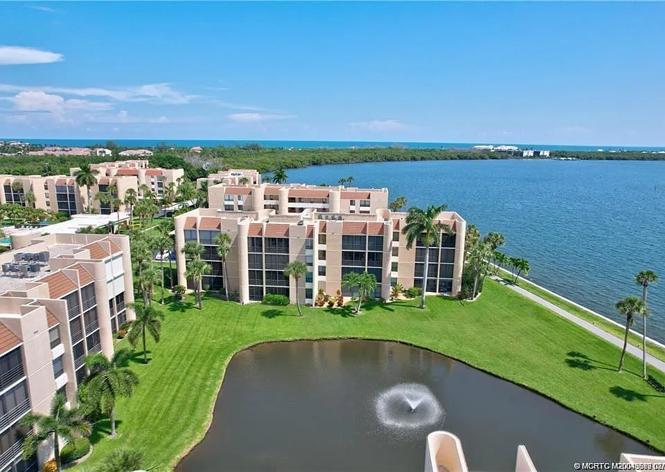 3442 NE Causeway Blvd #302