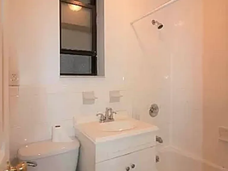 243 W 107th St #4E — Photo 7