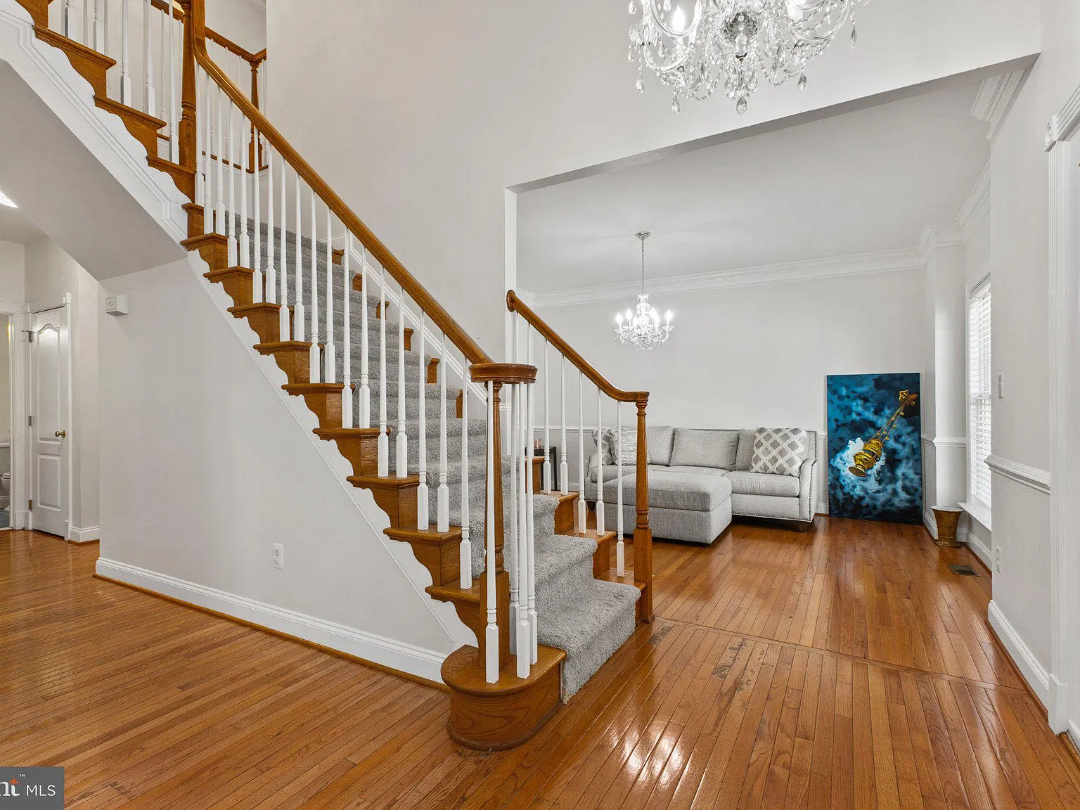 3 bed, 3.5 bath, 3613 sqft, $5,500 — Photo 3