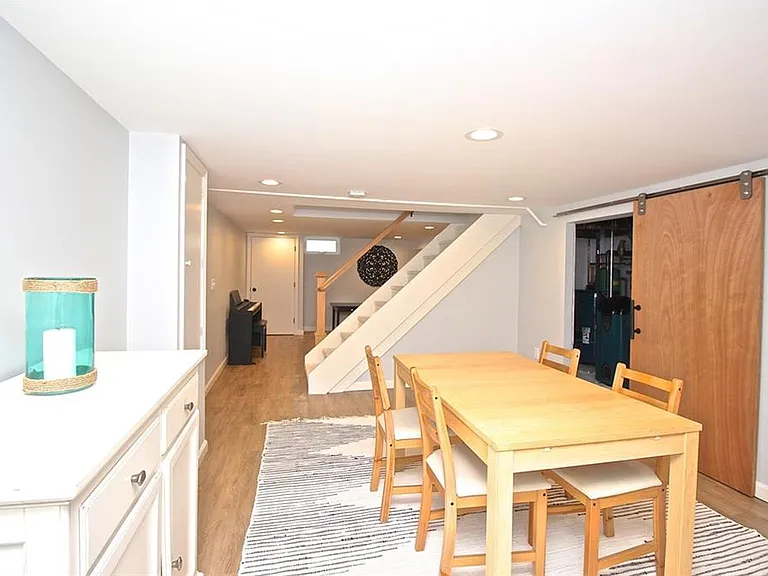 139 Coggeshall Ave — Photo 38