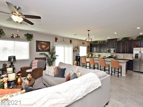 4th image of 2715 Amazing Meadows Ave #1183