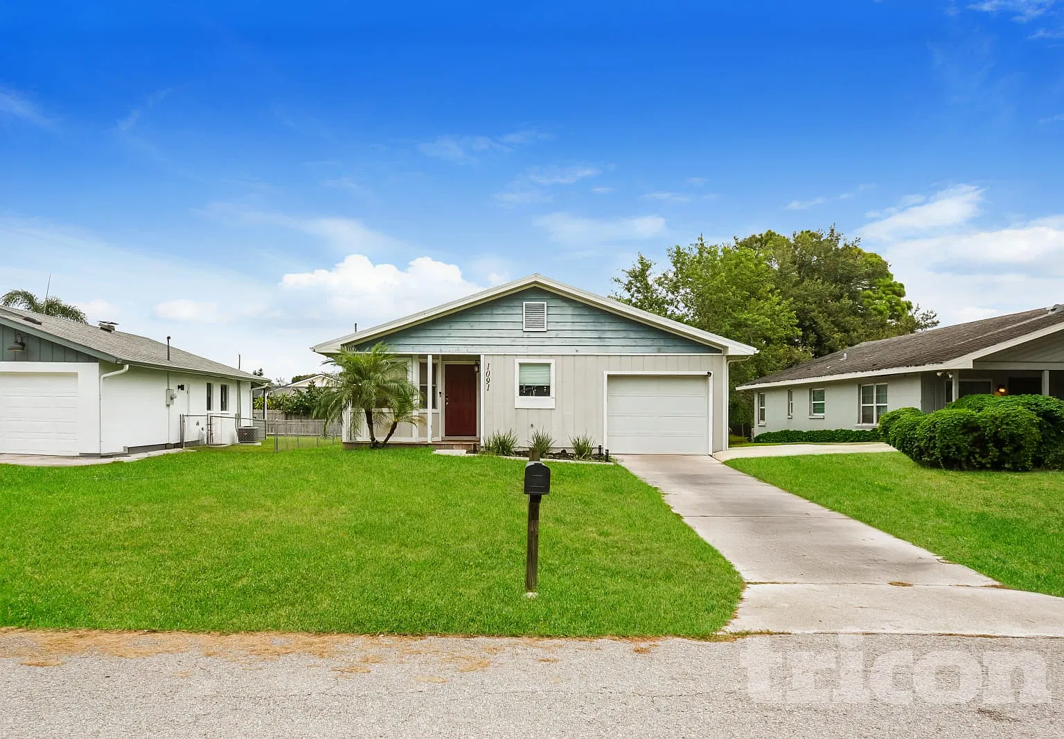 1091 Gantt Ave Sarasota FL — Photo 1