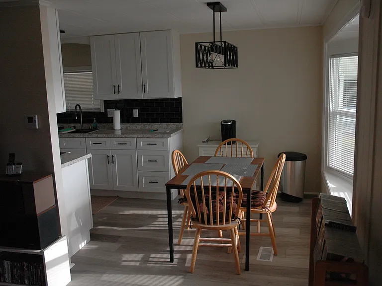 23 Kinsmen Dr — Photo 4