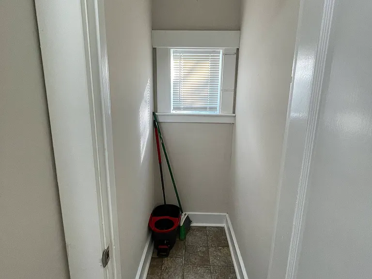 150 Crescent St — Photo 24