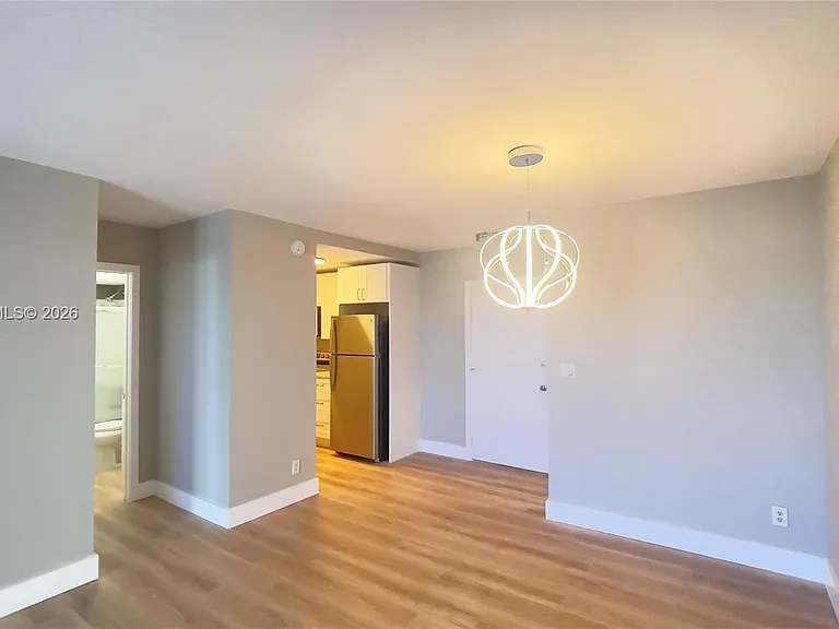 200 S Birch Rd #712 — Photo 6