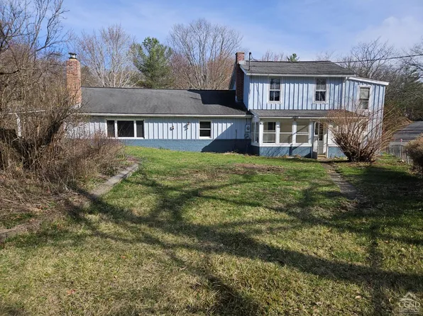 51 Dunbar Road, Hudson, NY 12534