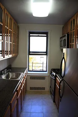 Rented by Lang Realty LLC | media 9