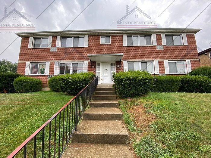1st image of 628 Wiltshire Blvd