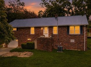 503 S Indiana Ave, La Follette, TN 37766