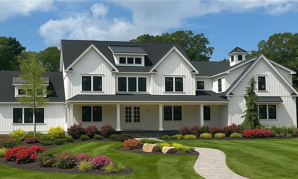 1st image of 35 Wintergreen Way