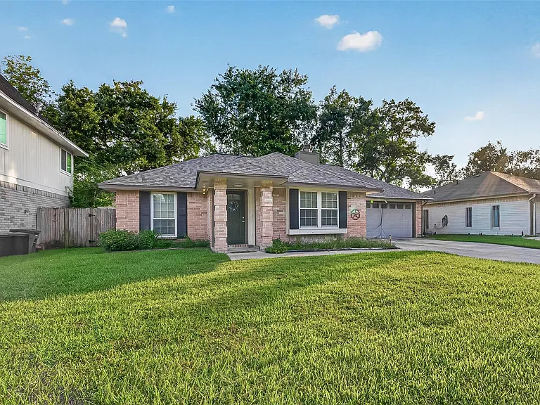 10031 Prospect Hill Dr — Photo 3