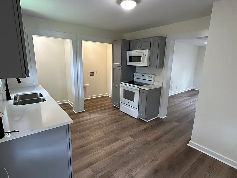 505 Liberty Rd — Photo 1