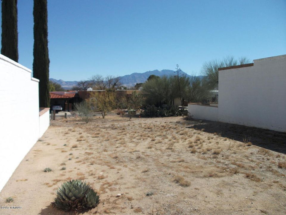 1st image of 611 S Los Rubies Cir