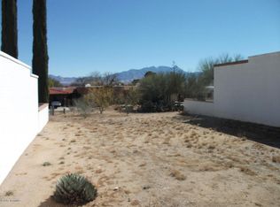 611 S Los Rubies Cir, Green Valley, AZ 85614