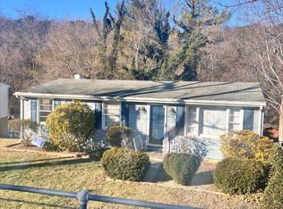 3526 Yellow Mountain Rd SE, Roanoke, VA 24014
