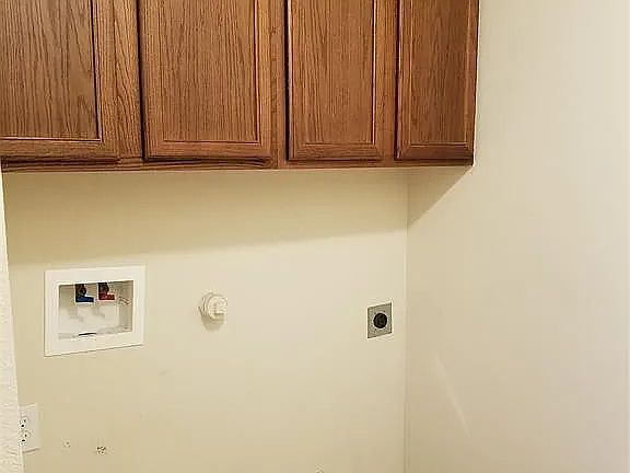 2nd image of 3925 Polar Brook Dr