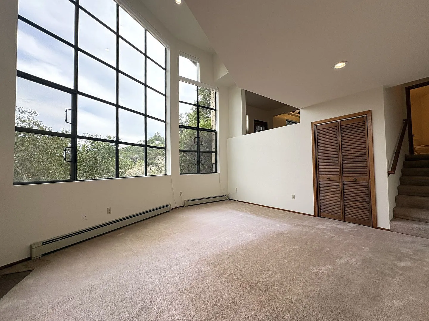 Beautiful Emerald Hills Home with Expansive Views and Serene Hillside Setting — Photo 2