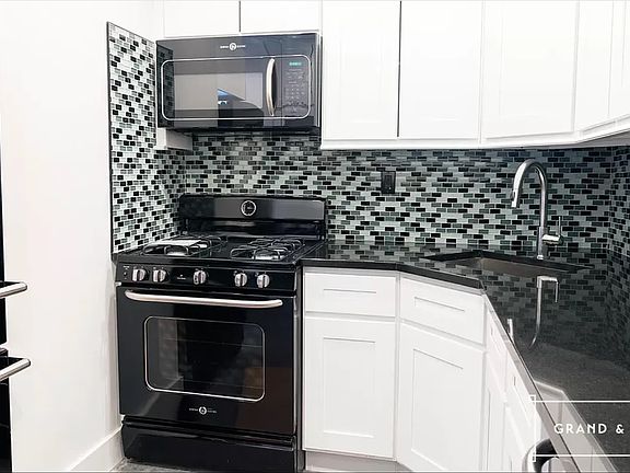 3rd image of 149 Wythe Ave #301