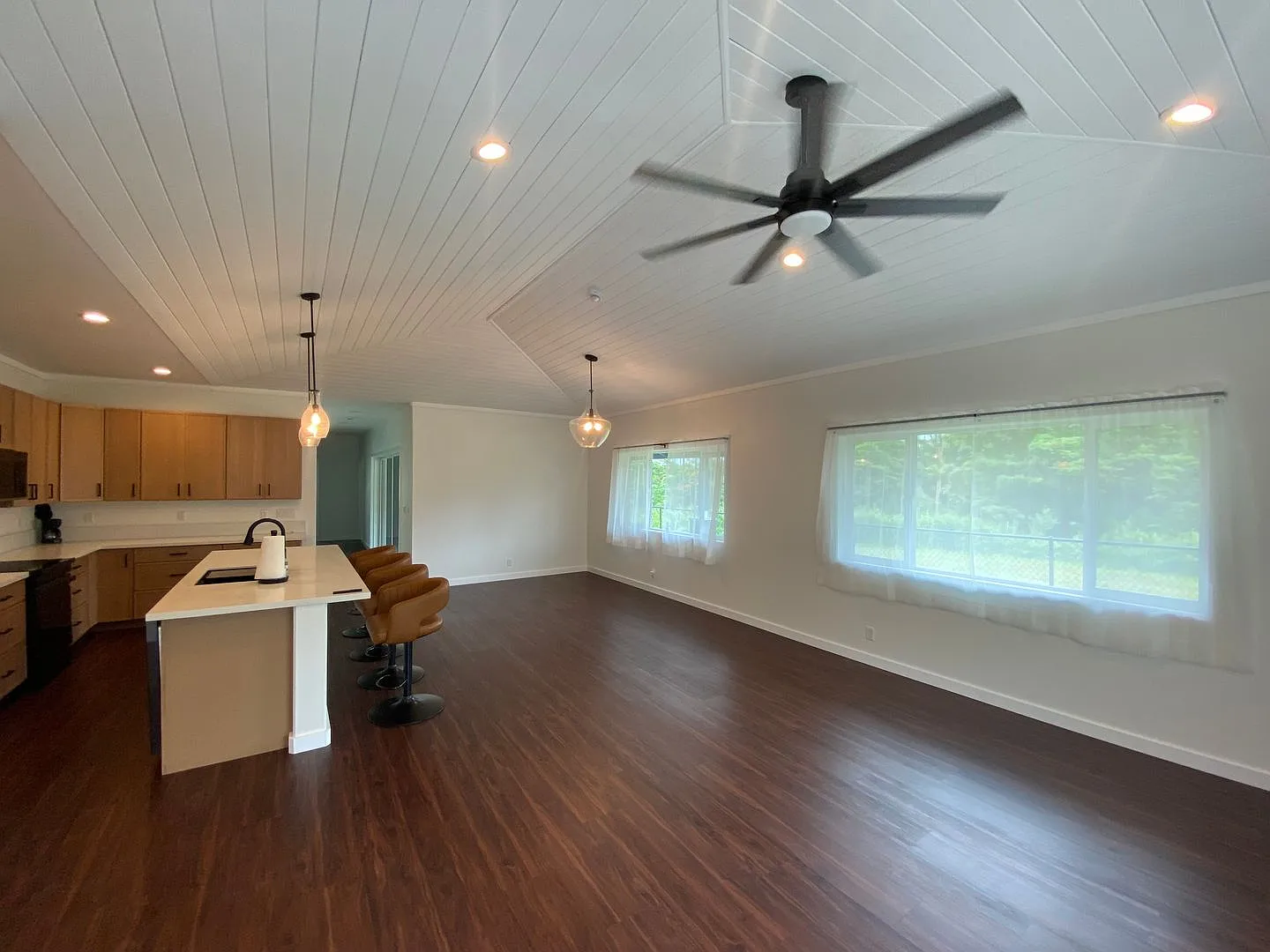 Brand New Custom Home in Hilo 4 Bed/2 Bath — Photo 3