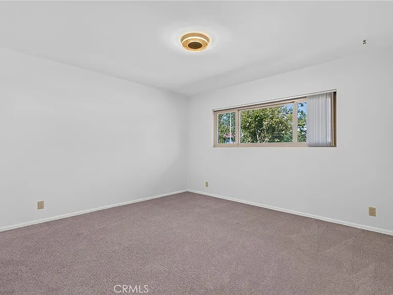 10401 Wystone Ave — Photo 42
