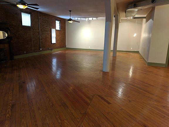 3rd image of 3659 Tholozan Ave