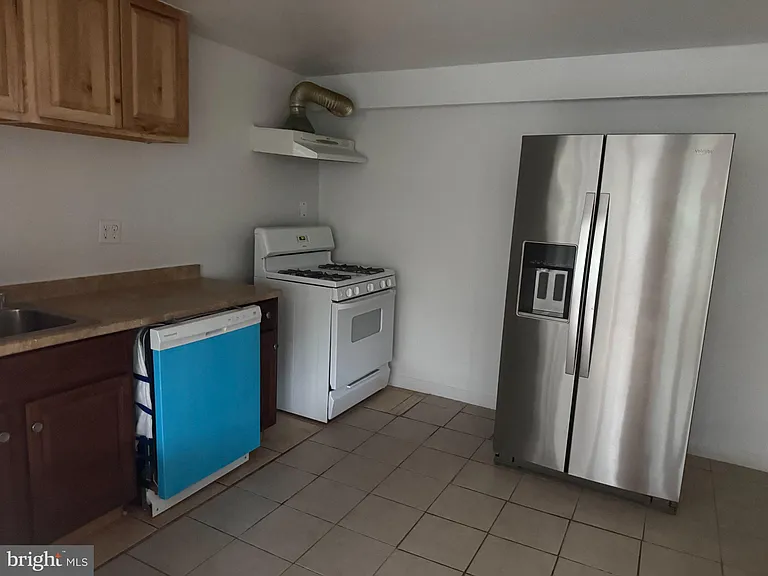 14212 Fisher Ave — Photo 5