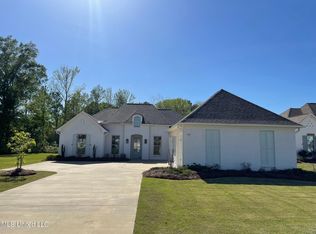 105 Dixon Run, Madison, MS 39110