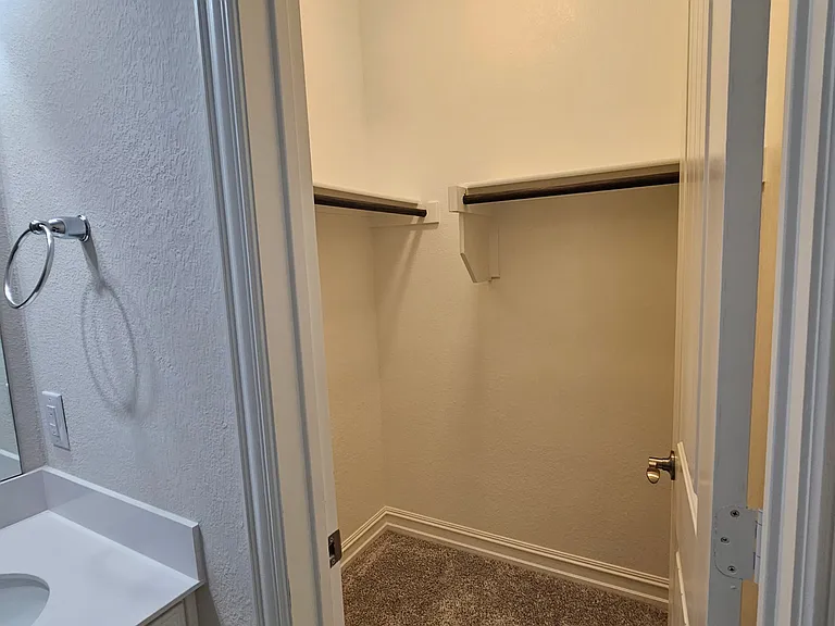 3105 Euclid Way — Photo 12