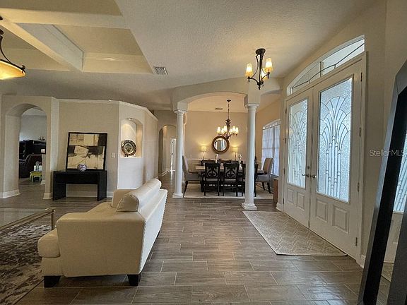 4th image of 4212 Foxwood Blvd
