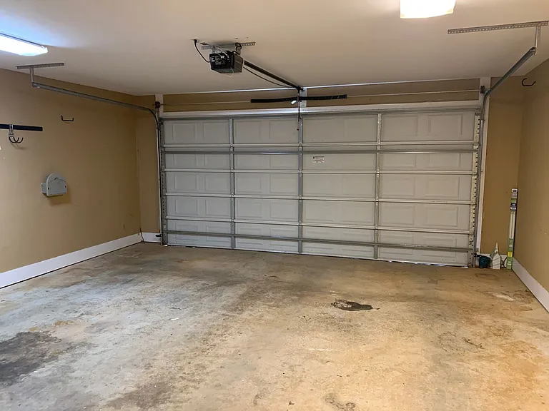 1329 Tulip Ct — Photo 9