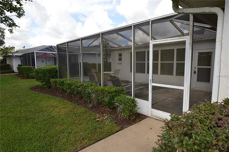 1st image of 2961 Poplar Ave