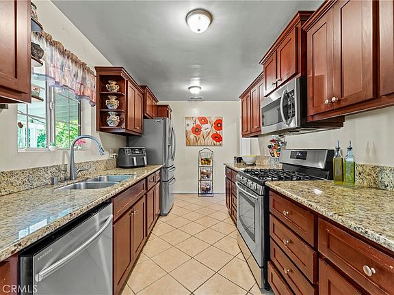 5th image of 13675 Rayen St