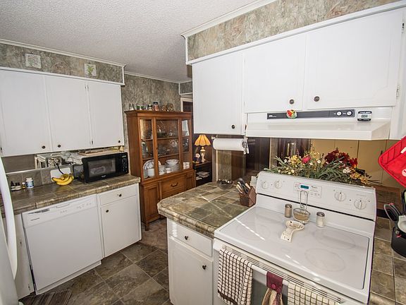 5th image of 202 S Lincoln Ave