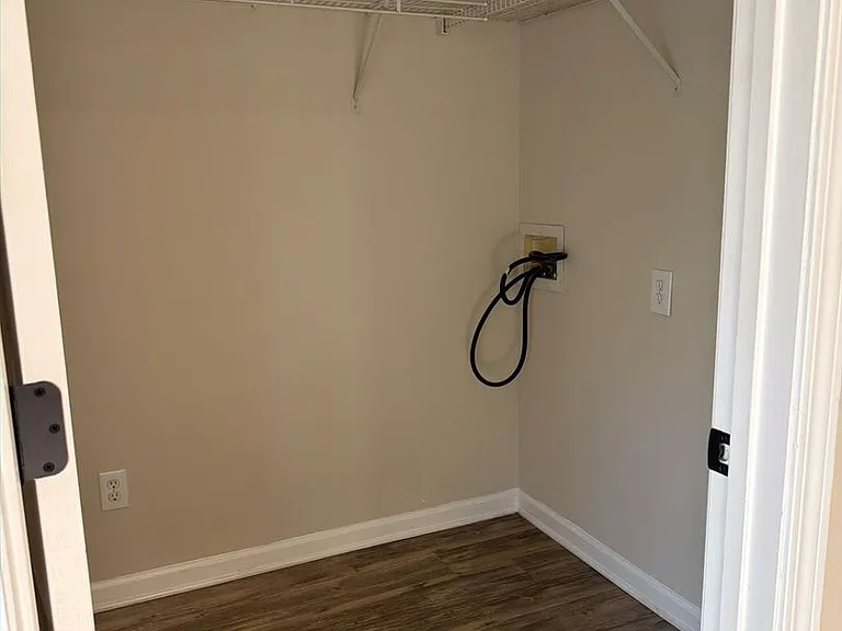 2924 Little Stream Ct — Photo 9
