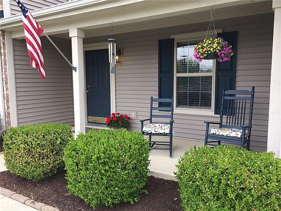 3rd image of 6949 N Garland Ct