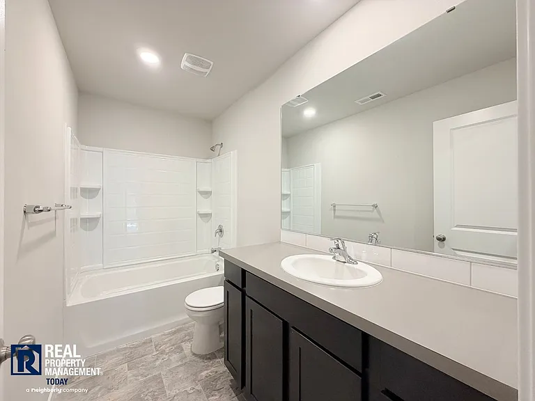 18746 107th Avenue Ct E — Photo 18