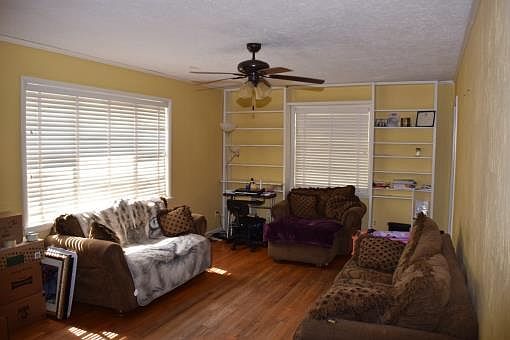 3rd image of 1706 Oconnell St